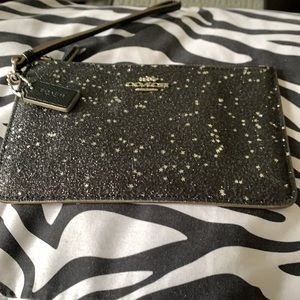 Coach wristlet good condition